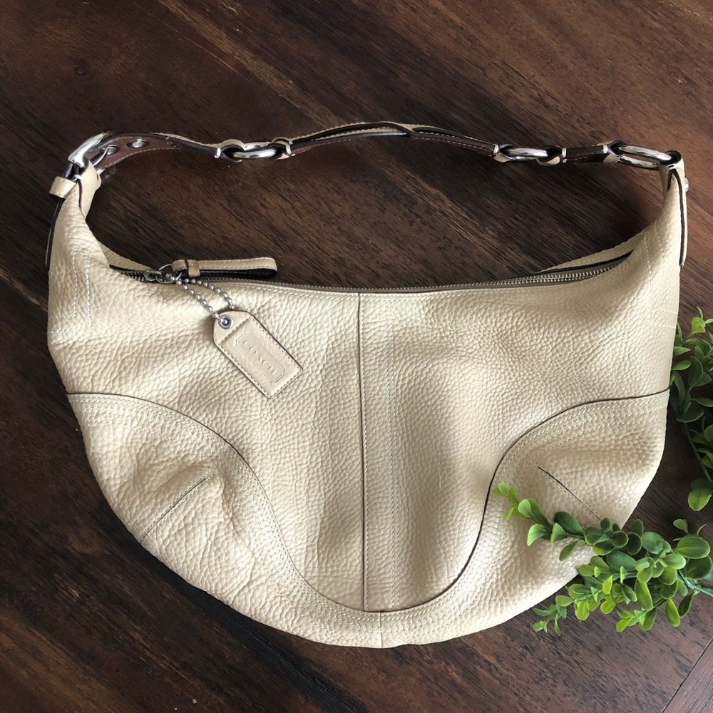 Authentic Coach Large Pebbled Tan Leather Hobo Bag